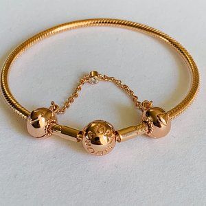 NEW Pandora Rose Gold Bracelet & Safety Chain